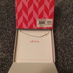 Stella and Dot-Interlock Cross Bracelet-Silver